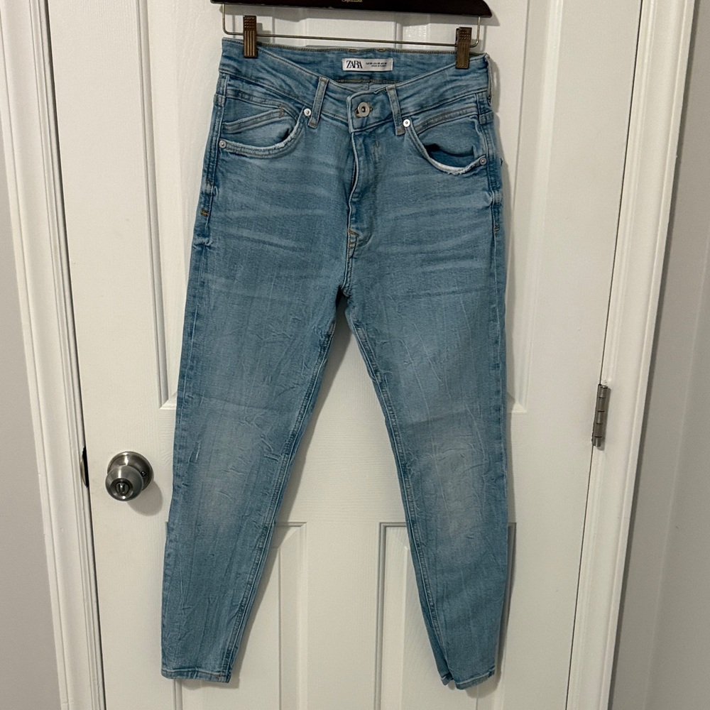 Zara Women’s  Sky Blue Skinny Jeans 
Sz 30